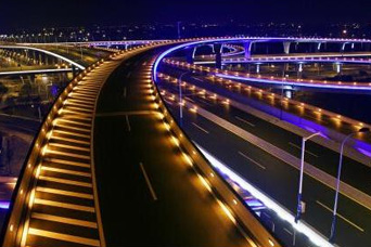 城市道路炤(zhao)明(ming)