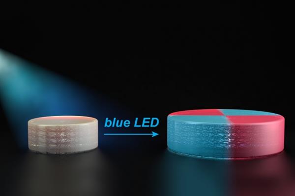 化學傢(jia)們用LED光改變3D打(da)印對象結構